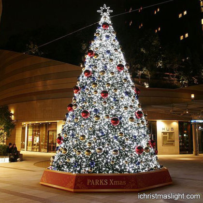 Best artificial Christmas trees with LED lights