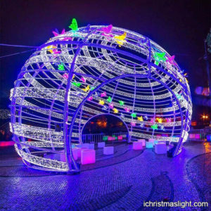 Outdoor LED commercial holiday decorations | iChristmasLight