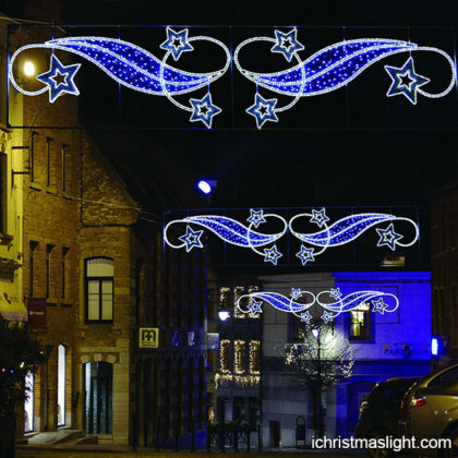Street blue and white Christmas decoration