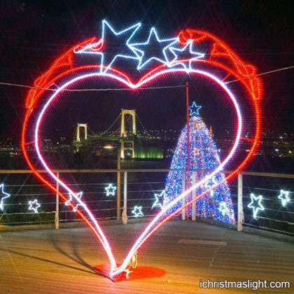 Outdoor decorative large LED light heart