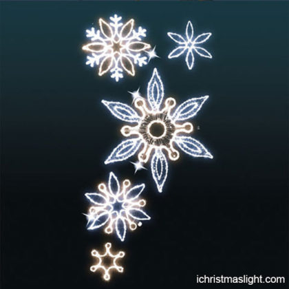 Outdoor pole light snowflake decorations