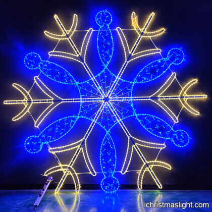 Large snowflake lights outdoor decoration