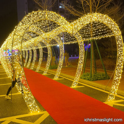 Christmas outdoor decorative heart arches