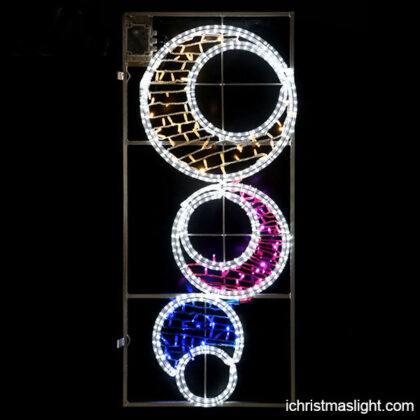 Unusual outdoor Christmas lights for poles