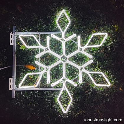 LED snowflake lights outdoor pole decoration