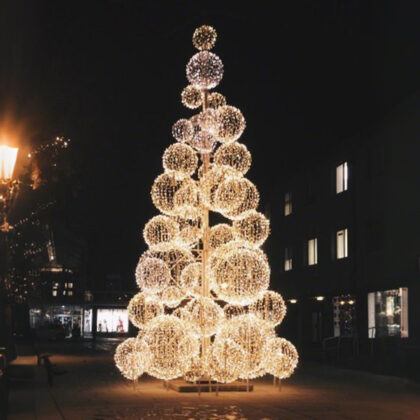 Large Christmas tree outdoor ball tree